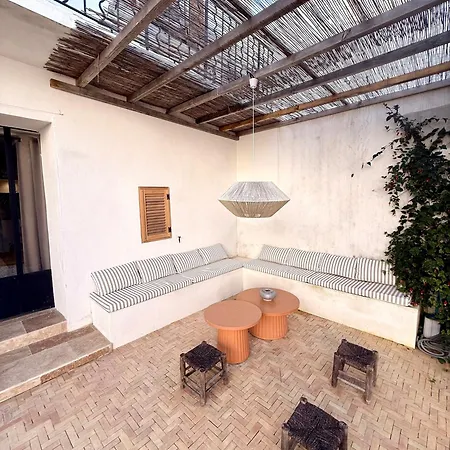 La Maison De - Piscine & Sète