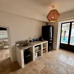 فندق مبيت وإفطار La Maison De - Piscine & سُت
