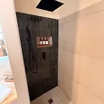 فندق مبيت وإفطار La Maison De - Piscine & سُت