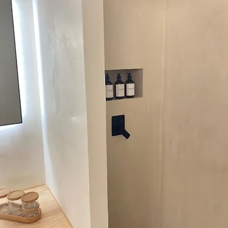 La Maison De - Piscine&spa Couette-café Sète