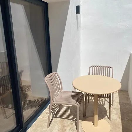 Couette-café La Maison De - Piscine&spa 4*