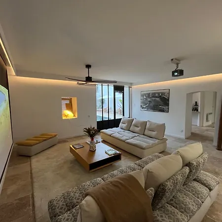 La Maison De - Piscine & Alojamento de Acomodação e Pequeno-almoço