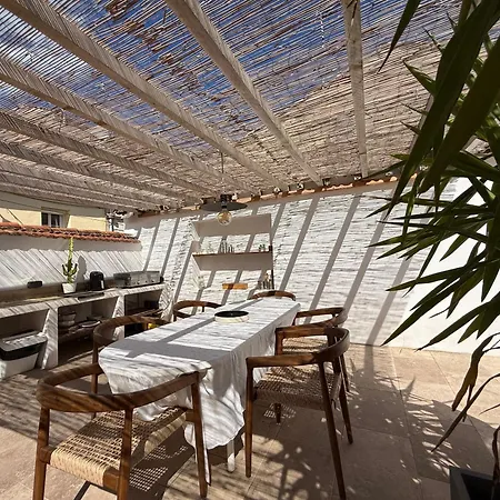 Couette-café La Maison De - Piscine&spa 4*