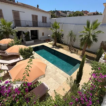 La Maison De - Piscine&spa Couette-café Sète