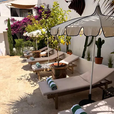 La Maison De - Piscine & Sète